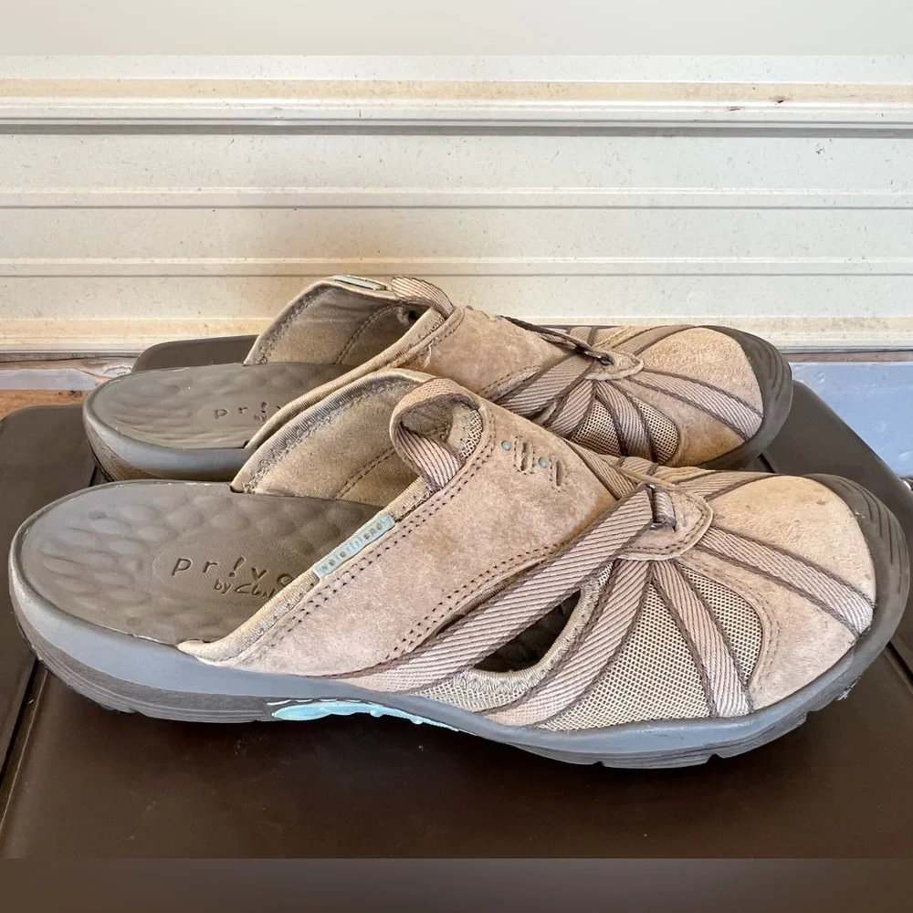 Privo by Clarks Women's Beige Mules - Picture 2 of 5